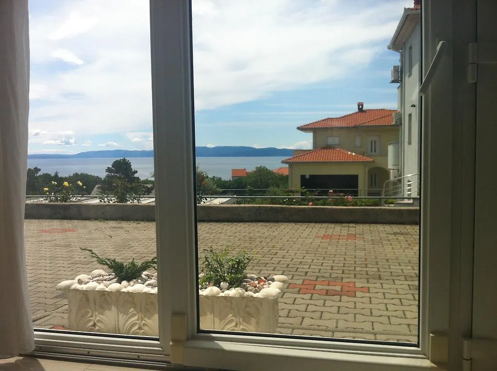 اتصالات Apartment Bajcic 